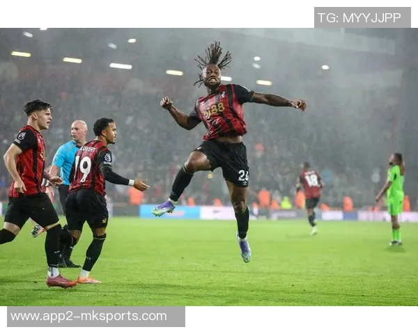 英媒称利物浦有意签下日本U20队长市原吏音或将在明夏成行 英媒称利物浦有意签下日本U20队长市原吏音或将在明夏成行