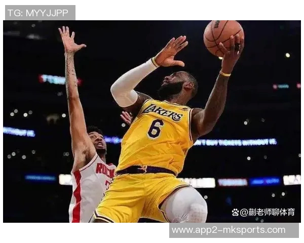 詹姆斯对琼斯泄密比赛信息表示失望原本希望助其进入教练行业