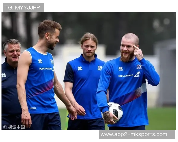 吕焯毅为国家队剪短黑发展现新形象精神面貌提升备战信心